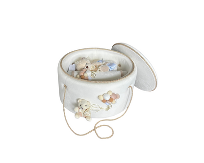 Trusou complet botez alb/crem 7 piese + cufar catifea buretat