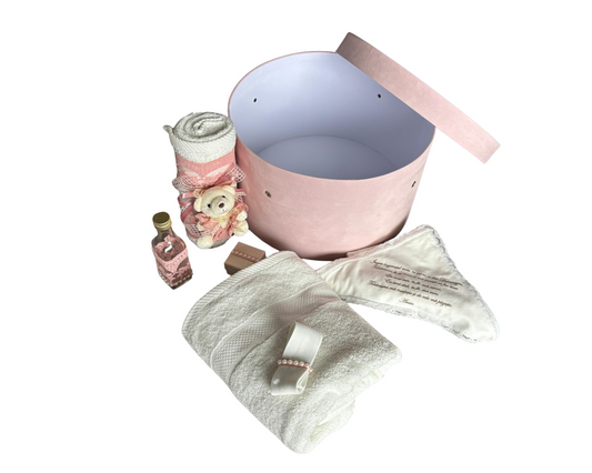 Trusou botez complet, roz, 7 piese + cutie catifea