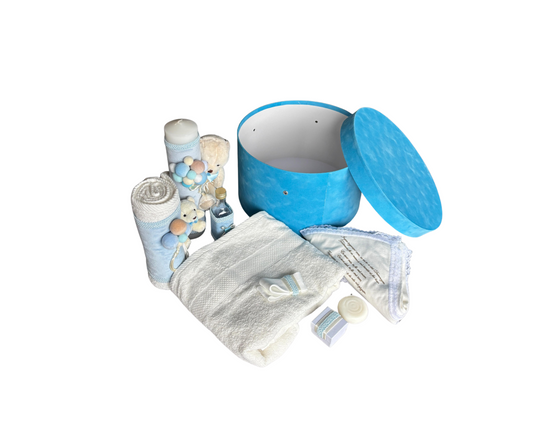 Trusou botez complet alb/albastru 8 piese +cutie de catifea